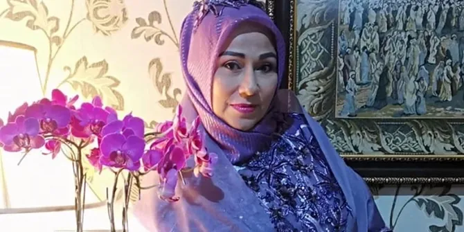 Ini Alasan Camelia Malik Ngumpet Ketika Produser Datangi Studio Rekaman
