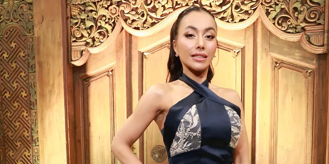 Investasi Karier, Denada Ungkap Habiskan Ratusan Juta untuk Operasi Plastik di Korea