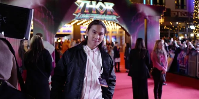 Iqbaal Ramadhan Turut Rayakan Perilisan 'THOR: LOVE AND THUNDER' dengan Mewawancarai Chris Hemsworth dan Taika Waititi