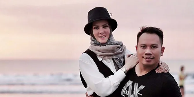 Istri Siri Vicky Prasetyo Samakan Angel Lelga Dengan Pelakor