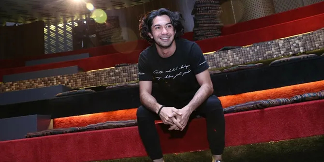 Jadi Chairil Anwar, Reza Rahadian Terlibat Cinta Dengan 4 Wanita Cantik
