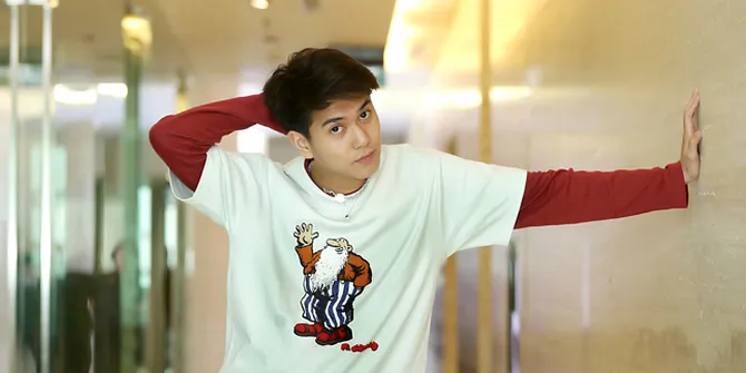 Jadi Pemalsu Lukisan Ternama, Iqbaal Ramadhan Diasingkan ke Yogyakarta