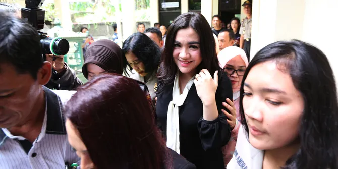 Jadi Saksi Kasus First Travel, Ini Penjelasan Vicky Shu 