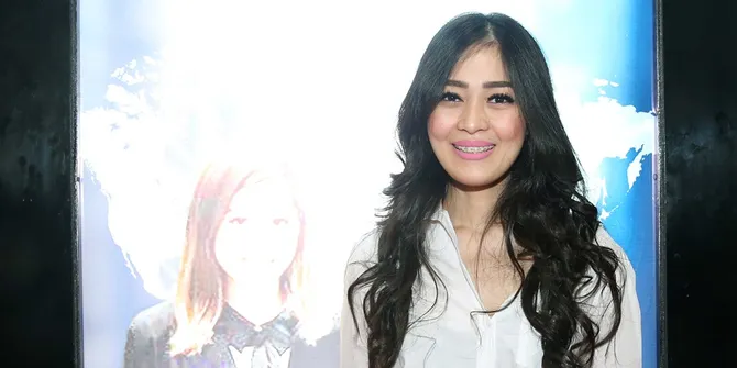 Hasil gambar untuk <a href='https://palembang.tribunnews.com/tag/gracia-indri' title='Gracia Indri'>Gracia Indri</a> dulu