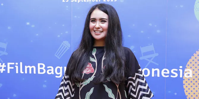 Jatuh Cinta dengan Brondong Beda Usia 10 Tahun, Ayushita Melawan Kata Hati