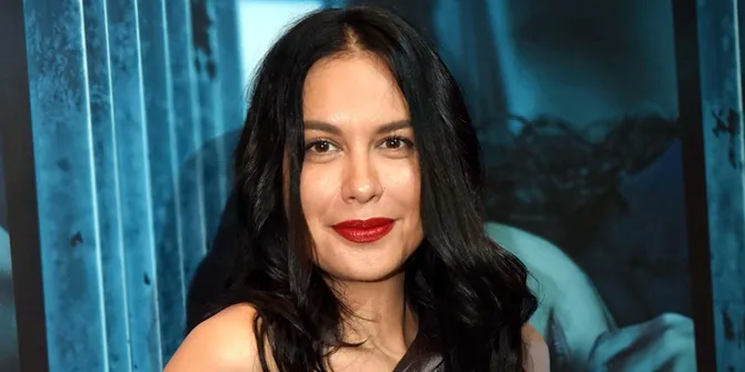 Jauh Dari Perayaan, Sophia Latjuba Ingin Menyendiri di Pesawat Saat Malam Tahun Baru