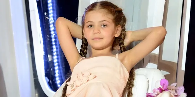 Jauh di Turki, Isabella Damla Tetap Nonton 'Elif' Versi 