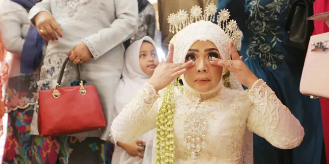 Hasil gambar untuk Menikah untuk Keempat Kali, Muzdalifah Mengaku Deg-Degan