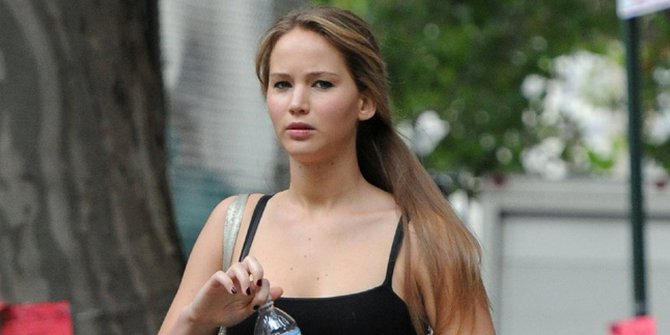  Jennifer  Lawrence  Pamer Rambut  Baru Makin Hot 