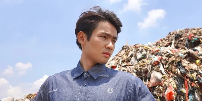 Jerhemy Owen Punya Pabrik Sendiri Daur Ulang Sampah, Ubah Botol Bekas Jadi Karya Unik