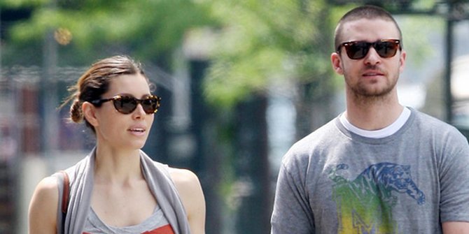 Jessica Biel Terima Banyak Cincin  Kawin  Dari Justin 