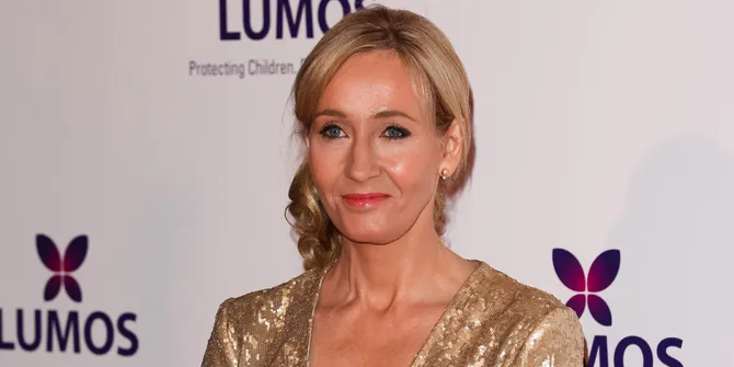 JK Rowling Bikin Heboh Dengan Twit Tebak-Tebakan