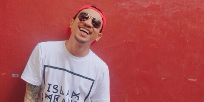 Kalah Ganteng, Komo Ricky Kerap Gagal Casting Sinetron