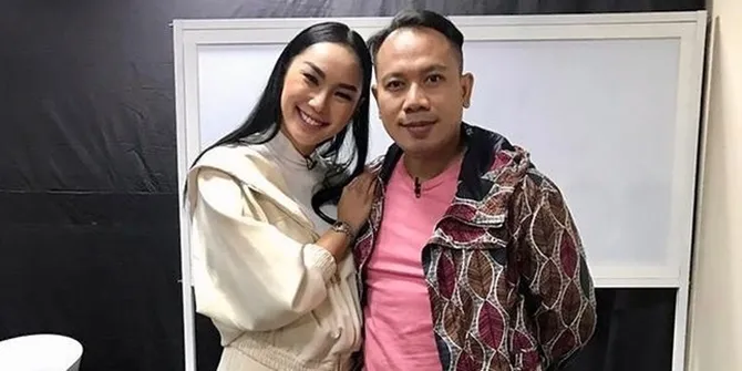 Kalina Ocktaranny Umumkan Kehamilan, Vicky Prasetyo: Selamat Datang My Gladiator Junior