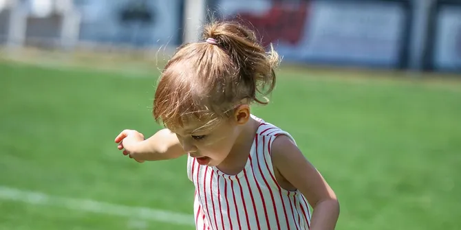 Kamari Anak Jennifer Coppen Ikut Justin Hubner Latihan Bola, Ikut Sang Ayah ke Lapangan