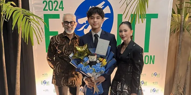 Karan Anak Bunga Zainal Timba Ilmu di Sekolah Internasional, Ternyata Segini Biaya yang Dikeluarkan