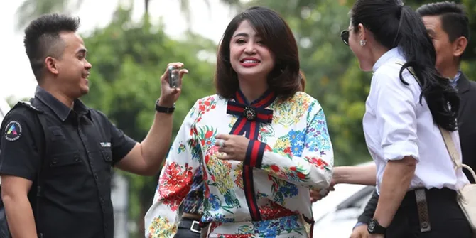 Kembali Dipercaya Menjadi Seorang Juri, Dewi Pessik Ingin Cari Talenta Unik Lewat Dangdut Academy 5 Indosiar