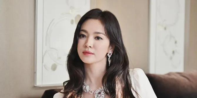 Kembali Main Film, Song Hye Kyo Perankan Biarawati Pengusir Setan di Film 'DARK NUNS'