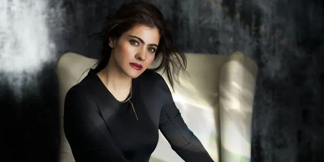 Kena Pneumonia, Ayah Mertua Kajol Dilarikan ke Rumah Sakit