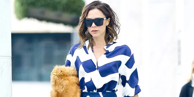 Ketika Victoria Beckham Pamer Senyum Langkanya di Depan Umum