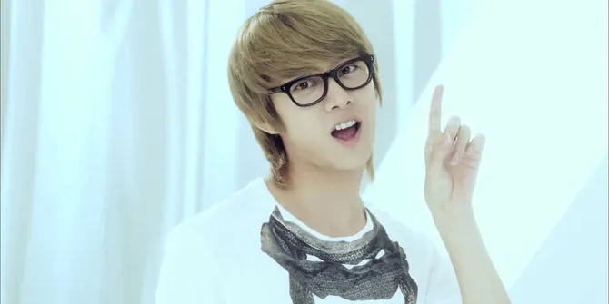 Kim Heechul Ultah, ELF Sedunia Kuasai Twitter - KapanLagi.com