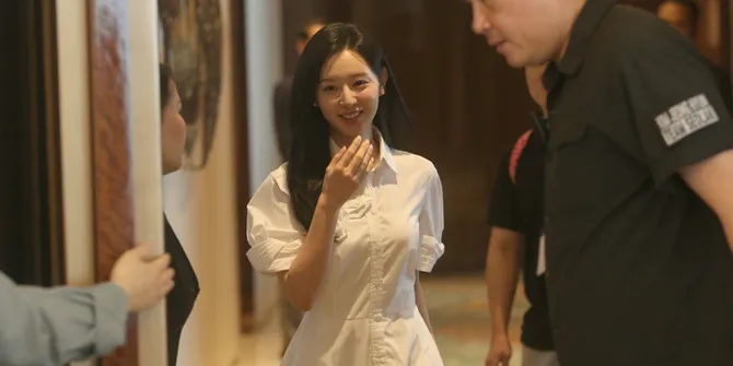 Kim Ji Won 1st Fan Meeting Tour <Be My One> in Jakarta Dibuka Lewat Lagu Stupid Cupid