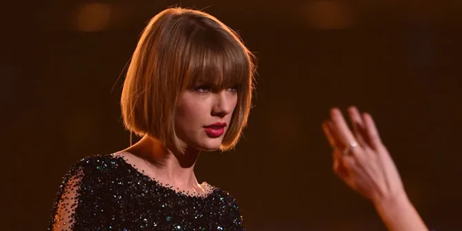 Kini, Mural Kematian Taylor Swift Jadi Wajah Kanye West Tertawa