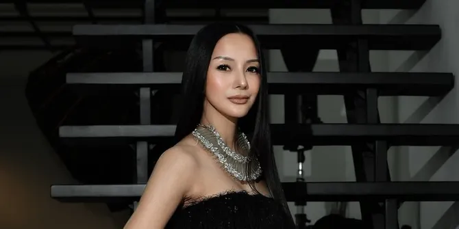 Kirana Larasati Jadi Second Runner Up Miss Universe Indonesia 2025, Dapat Dukungan Anak