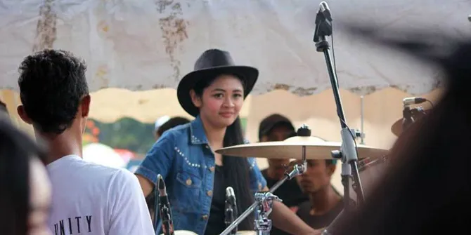 [KISAH] Hujan Sawer - Tawuran, Pengalaman Epep New Kendedes Saat di Panggung