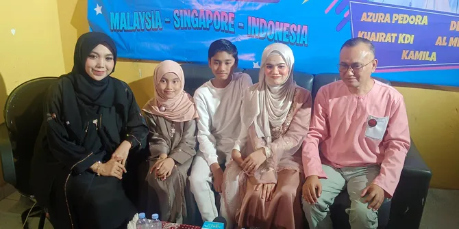 Komposer Malaysia Denzai ZBH Sapa Penggemar Tanah Air, Bagi-bagi Santunan