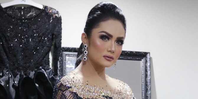 Krisdayanti Akui Hubungan Dengan Aurel dan Azriel Merenggang