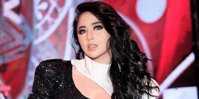 Kronologi Perseteruan Dewi Perssik dengan Oknum yang Mengaku Karyawan, Dituduh Punya Hutang - Cinta Mati ke Pria Bernama Iman