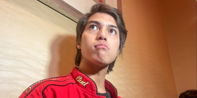 Kubur Impiannya Jadi Pemain Sepak Bola, El Rumi Jadi Presiden Klub Liga 2