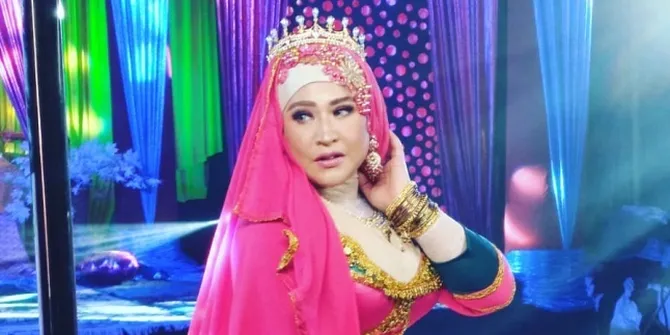 Lagu 'Abang Jecky' Viral di Media Sosial, Neng Wirdha Diserbu Fans Ketika Promo di Stasiun Radio