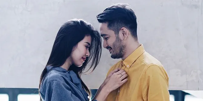 Lamar Syahnaz Sadiqah, Jeje Govinda Kongkalingkong Dengan Amy Qanita