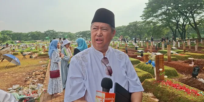 Lebaran Tanpa Vidi Aldiano, Tradisi Foto Keluarga Penuh Tema Kini Terhenti