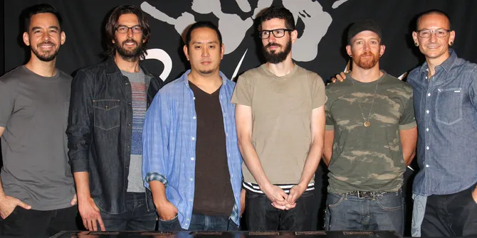 Linkin Park Siap Rilis Album Baru, 'ONE MORE LIGHT LIVE'