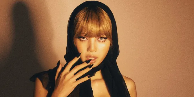 Lisa BLACKPINK Buat Sejarah di Oscars 2025, Tampil Memukau di Karpet Merah dan Panggung