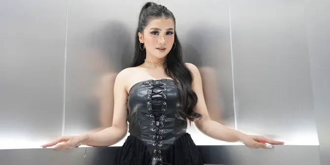 Loly Love Hadir lewat Lagu 'Cinta Semalam', Trilogi Cinta dengan Pesan Mendalam