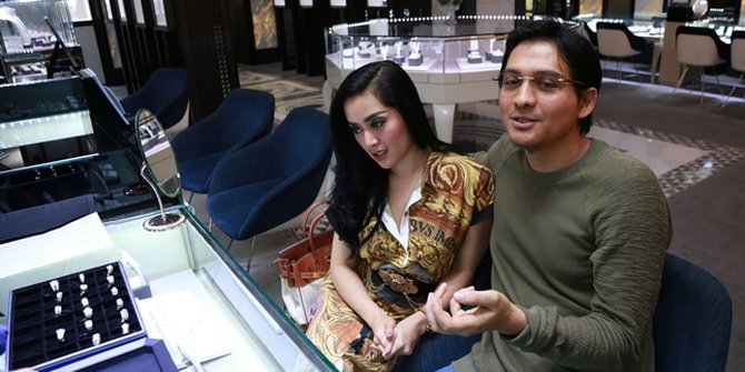Lucky Hakim Enggan Diinterogasi Restu Almarhum Ibu Untuk Tiara