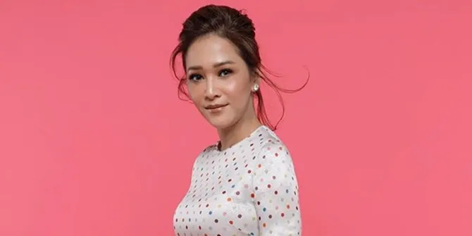 Maia Estianty Jadi Dosen Tamu, Mengajar Kelas Online di Tengah Pandemi Corona