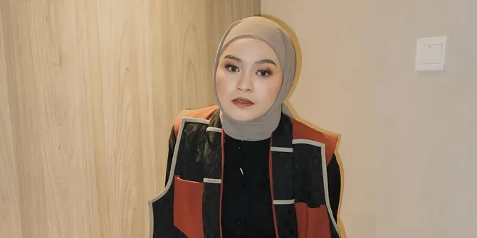 Makna Lagu Berharap Pada Timur - Salma Salsabil, Tentang Cinta yang Tetap Diperjuangkan