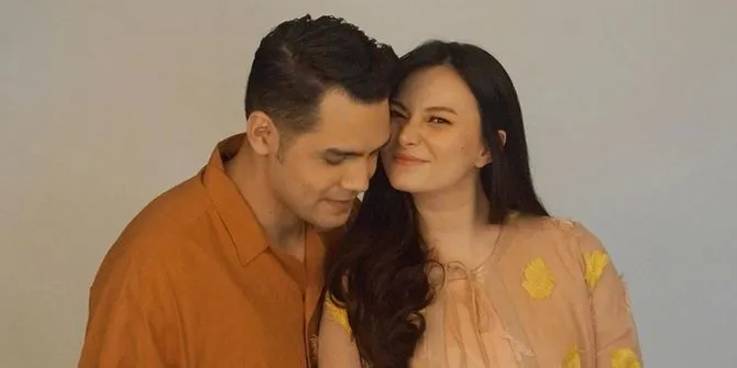 Manisnya Jonas Rivanno Saat Kipasi Asmirandah, Bumil Gampang Gerah