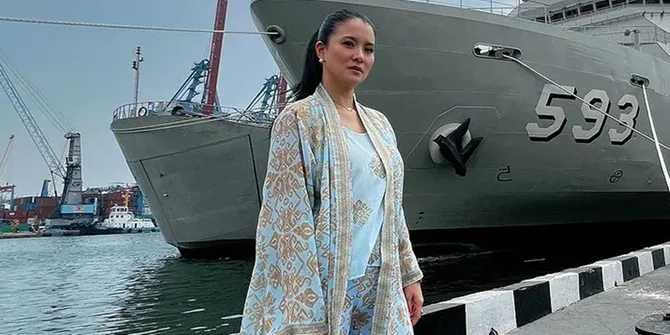 Marcella Zalianty Dilarikan ke IGD Usai Kepalanya Terkena Pedang