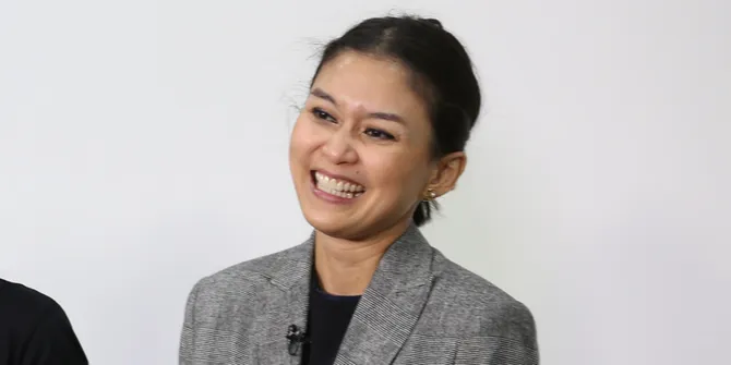 Marissa Anita Resmi Gugat Cerai Suami Bule Setelah 17 Tahun Menikah