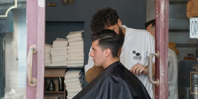 Mau Tampil Lebih Fresh Terkeren? Intip 5 Potongan Rambut Buzz Cut dengan Gaya Modern dan Rapi Terbaru