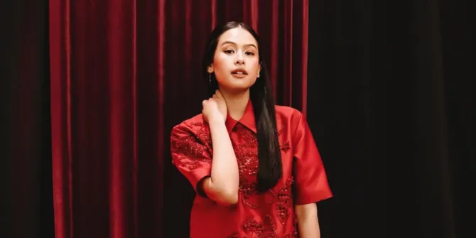 Maudy Ayunda Sampaikan Permintaan Maaf Setelah Video Mindfulness Banjir Kritikan