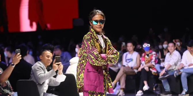 Melenggok di Runway JF3, Bonge Sukses Curi Perhatian Penonton yang Hadir - Nggak Kalah Kece dari Al Ghazali