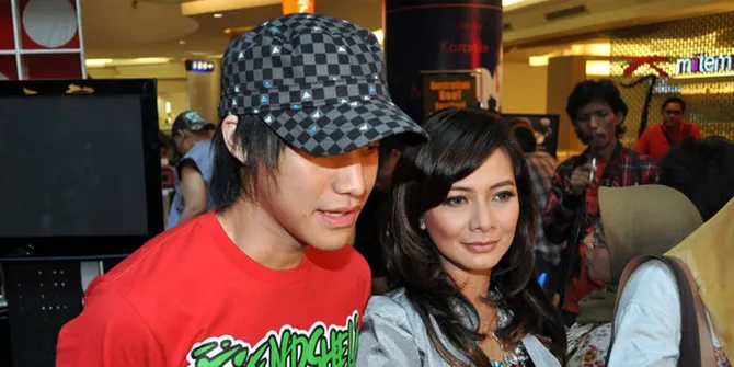 Memes Tak Sarankan Kevin Aprilio Nikah Muda