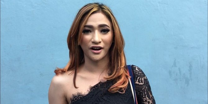 Menampik Tudingan Transgender, Amel Alvi Hanya Perawatan Demi Kulit Lebih Putih